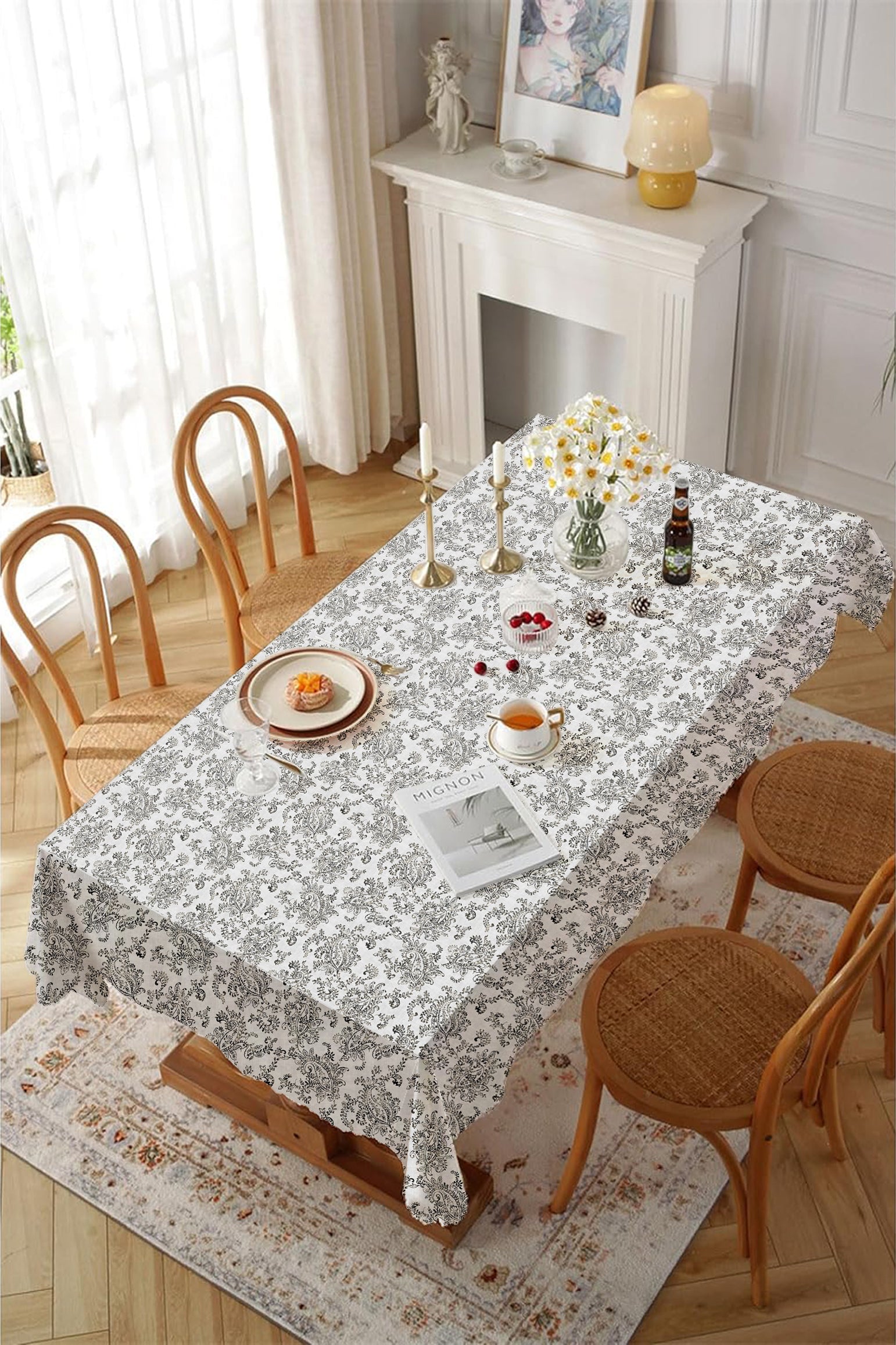 Jodhpur Flowers 6 Seater Table Cloth White And Black