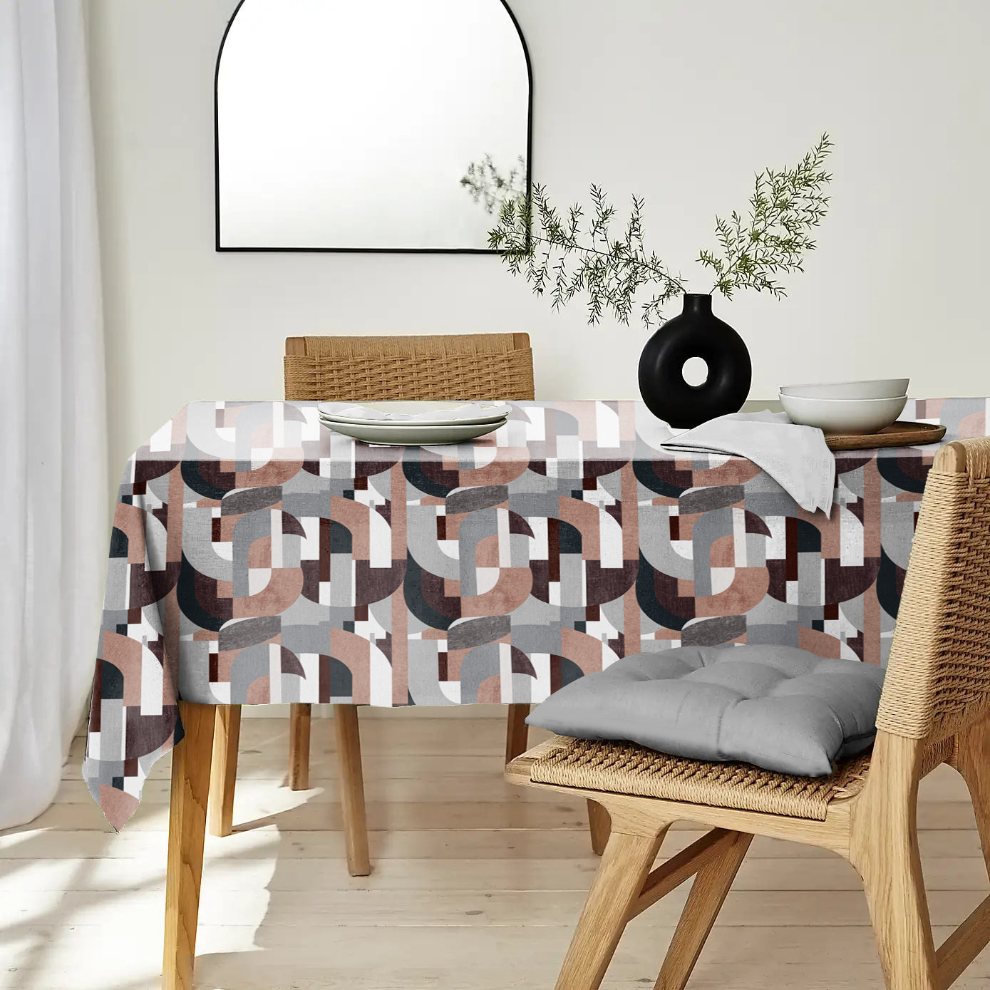 ILLUSION CURVES 6 SEATER TABLE CLOTH BROWN/GRAY