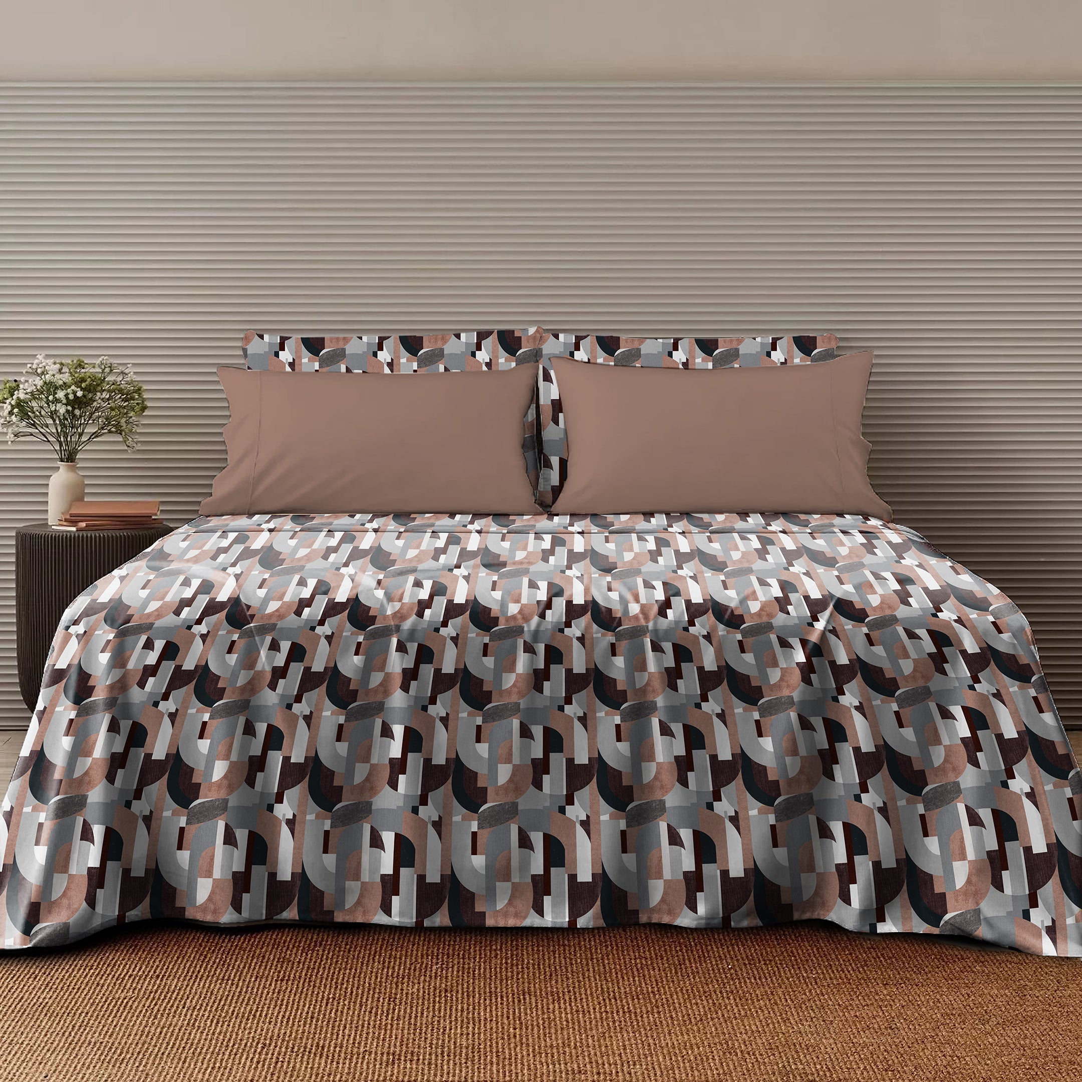 illusion Curves Bedsheet for Double Bed with 2 PillowCovers King Size (104" X 90") Brown/Gray