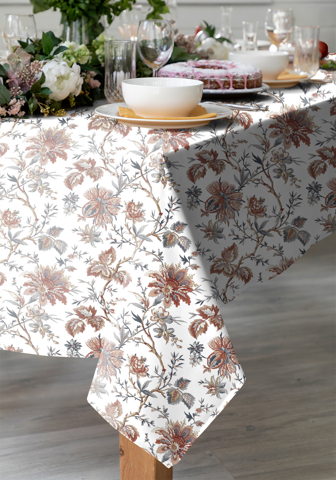 Andaman White 6 Seater Table Cloth